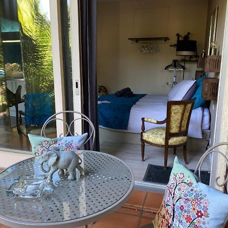 L'Hacienda Hotel Saint-Pierre-du-Mont  Eksteriør billede