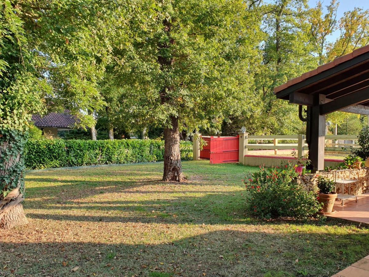 L'Hacienda Hotel Saint-Pierre-du-Mont  Eksteriør billede